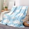 Manta de Chal de Franela Suave y Cómoda, Patrón de Cielo Azul y Nubes Blancas - Adecuada para Todas las Estaciones, un Regalo Ideal para Hermanos, Hermanas y Vacaciones