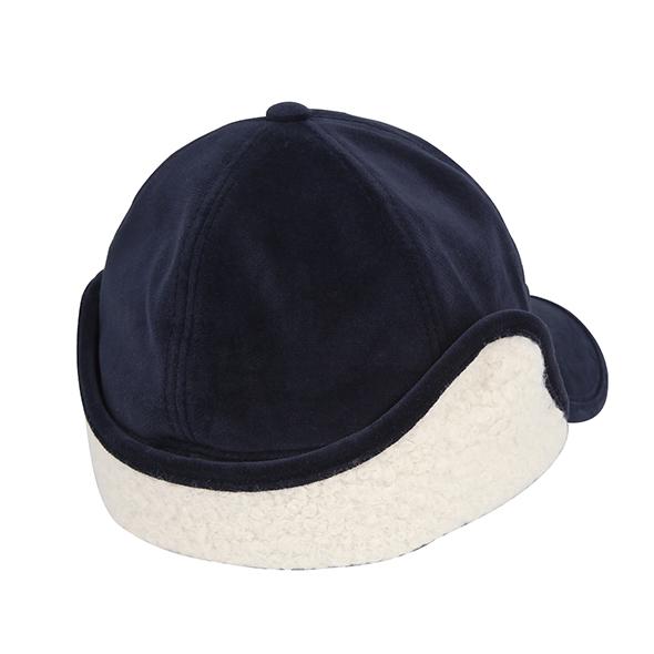 SPORTS ILLUSTRATED Velvet Earflap Hat (Black)