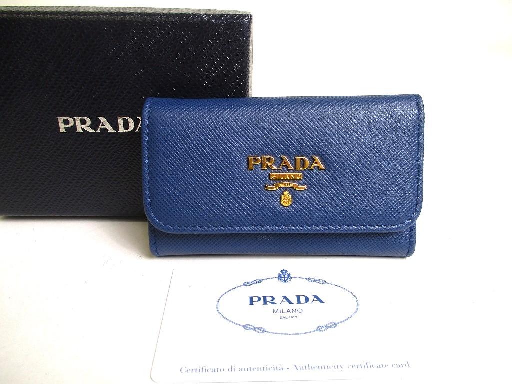 

Автентичний брелок для ключів PRADA Blue Saffiano із 6 фотографій №a274 відремонтований