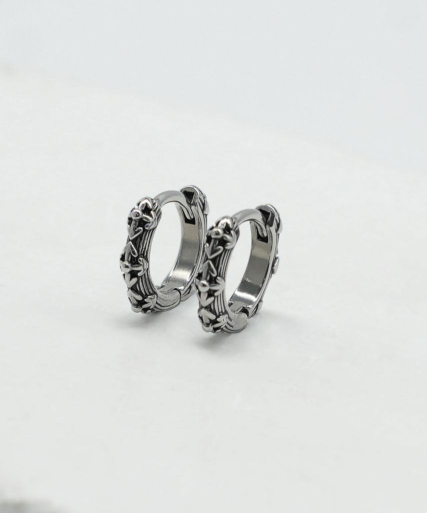 Iamj Bound Arrow One-Touch Earrings
