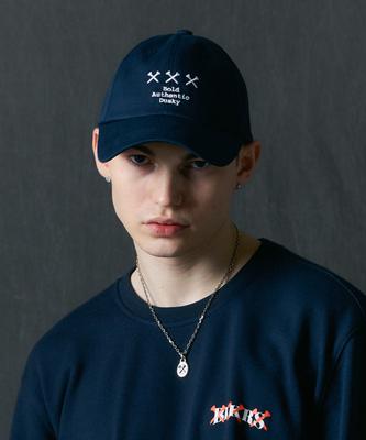Jeimiweseuteu Gordon Slogan Ball Cap (Navy)