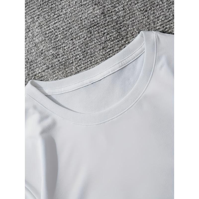 A Trendy Men'S Short-Sleeve Graphic T-Shirt, Perfect for Dates, Outdoor Activities, And Casual Wear. It'S Comfortable, And a Classic American Style