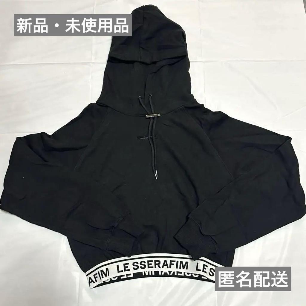 [USED] LE SSERAFIM CROP HOODIE (Black)