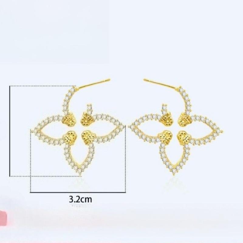 Geometric Full Diamond Stud Earrings Fashion Light Luxury High Sense Earrings Temperament Versatile Exquisite Four-leaf Clover Earrings