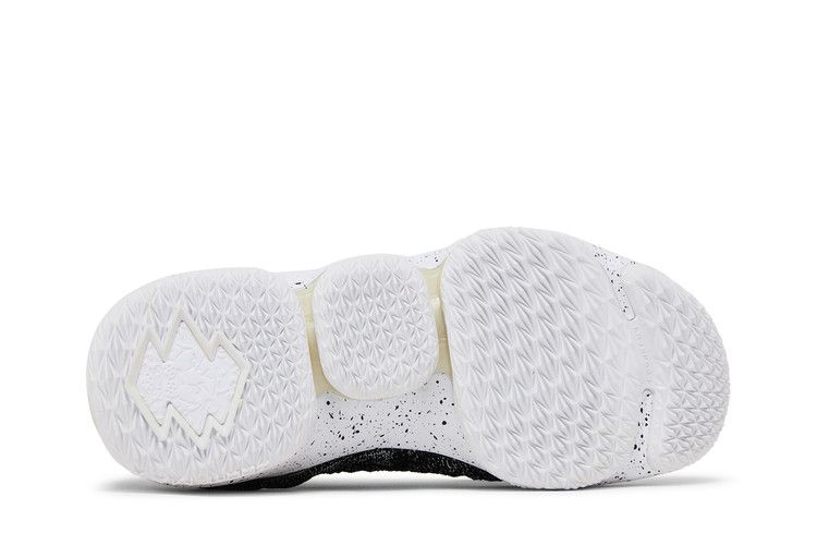 Çocuk Spor Ayakkabıları Nike LeBron 15 Ashes (GS) Siyah/Beyaz-Beyaz