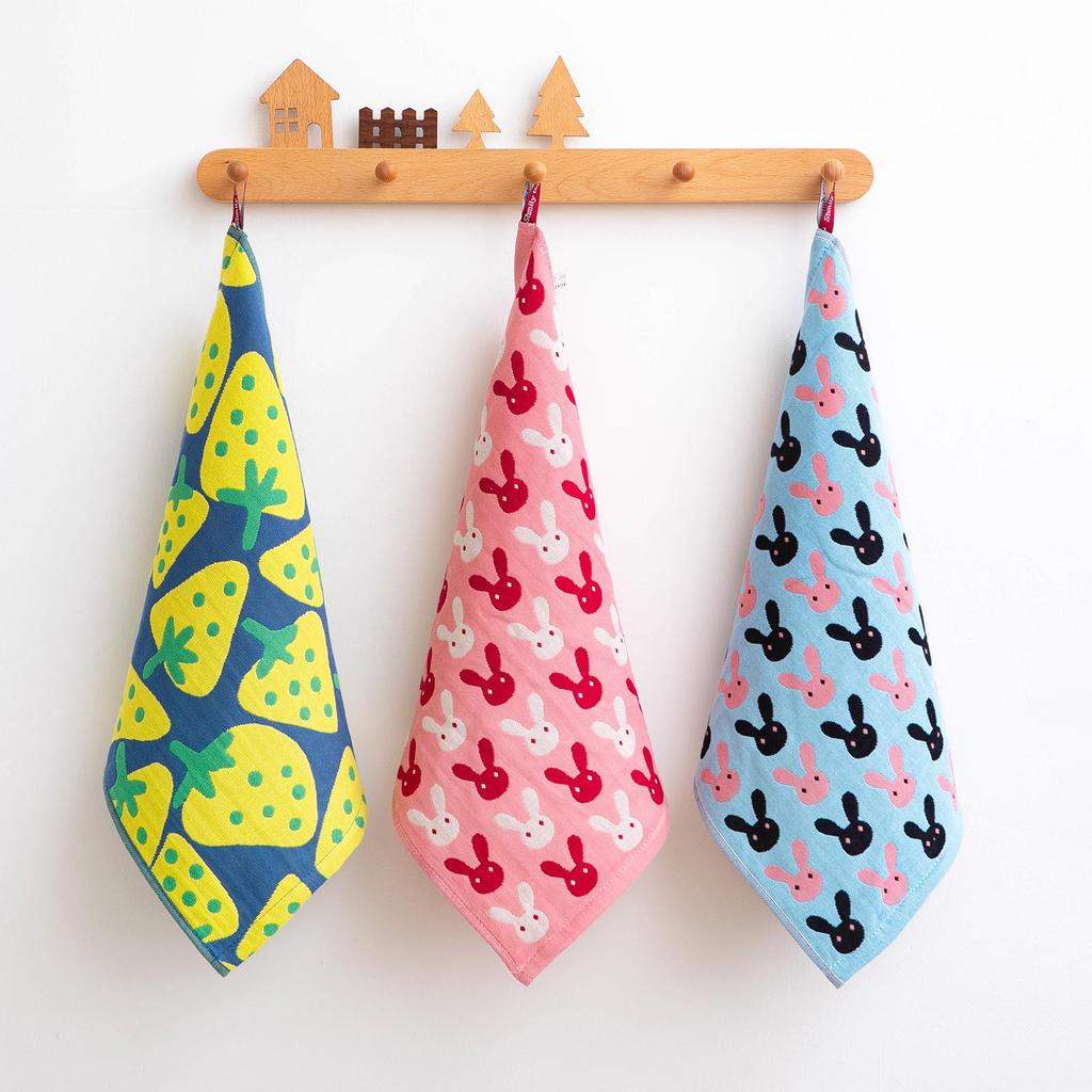 Enlarged Soft 3-Piece Cartoon Cotton Gauze Towel Set, 4-Layer, with Hanging Rope, for Baby and Child Face Washing