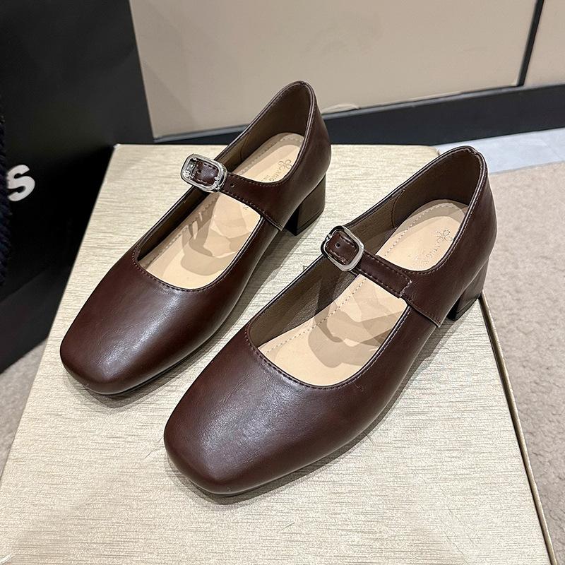 

Туфли Мэри Джейн на толстом каблуке 2025 весна и осень новый темперамент элегантные с юбкой туфли с квадратным носком и открытым подъемом 39 коричневый