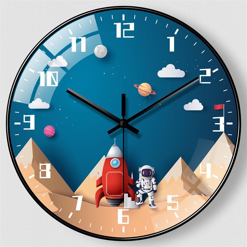 Creative Astronaut Children's Silent Wall Clock: Ideal for Bedrooms & Living Rooms