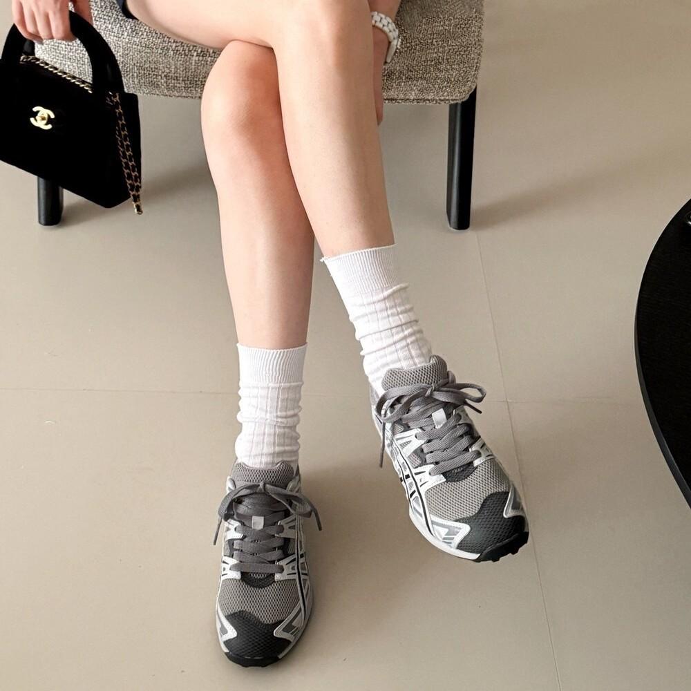 Huge comfortable dad shoes women light and thin hiking shoes women American versatile sports style mesh contrasting casual shoes women