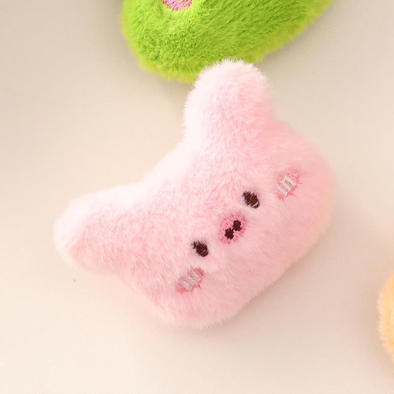 Adorable Plush Bear & Rabbit Brooch Keychain for Kids & Women - Cute Bag or Pin Accessory