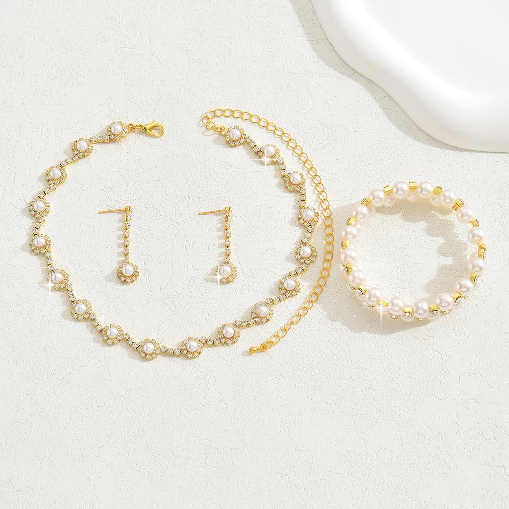 Light Luxury Set, Women'S Diamond-Encrusted Wave Pearl Necklace, Stud Earrings Set, Niche Neck Chain Temperament, High-End Sense Item Decoration