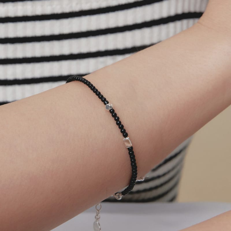 dmoment (925Silver) Noir Dot Bracelet