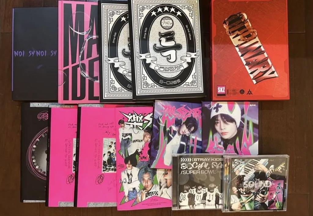 [USED] Stray Kids past albums bundled together