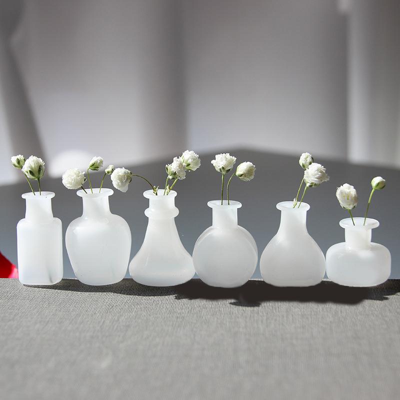 1:12 Dollhouse Miniature Glass Bottle Storage Jar Mini Geometric Shape Bottle Sealed Storage Bottle With Lid Vase Model Toys