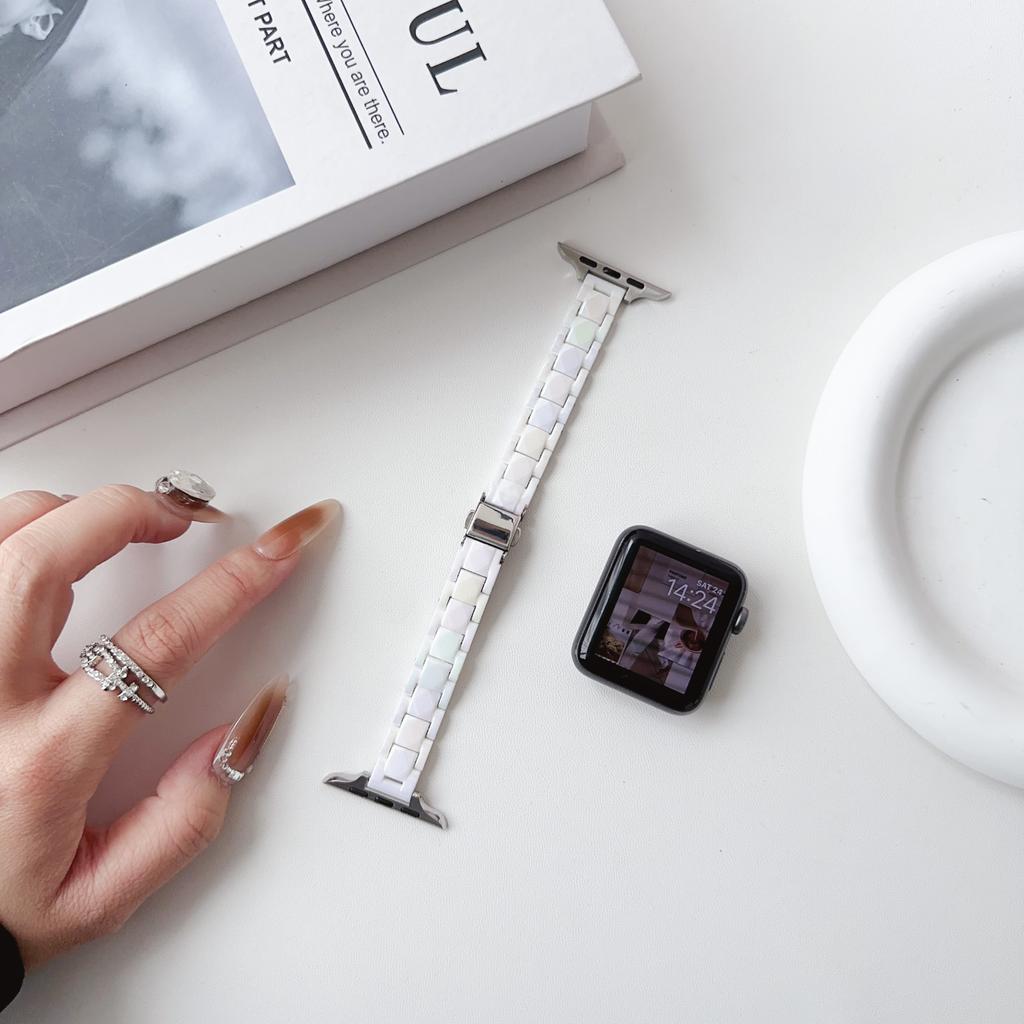 Pulseira de estilo transparente colorida clássica para Apple Watch Band Series 9 8 7 6 SE 5 4 Pulseira Ultra2 49mm 41/45mm 40/44mm Cinto de pulso fino