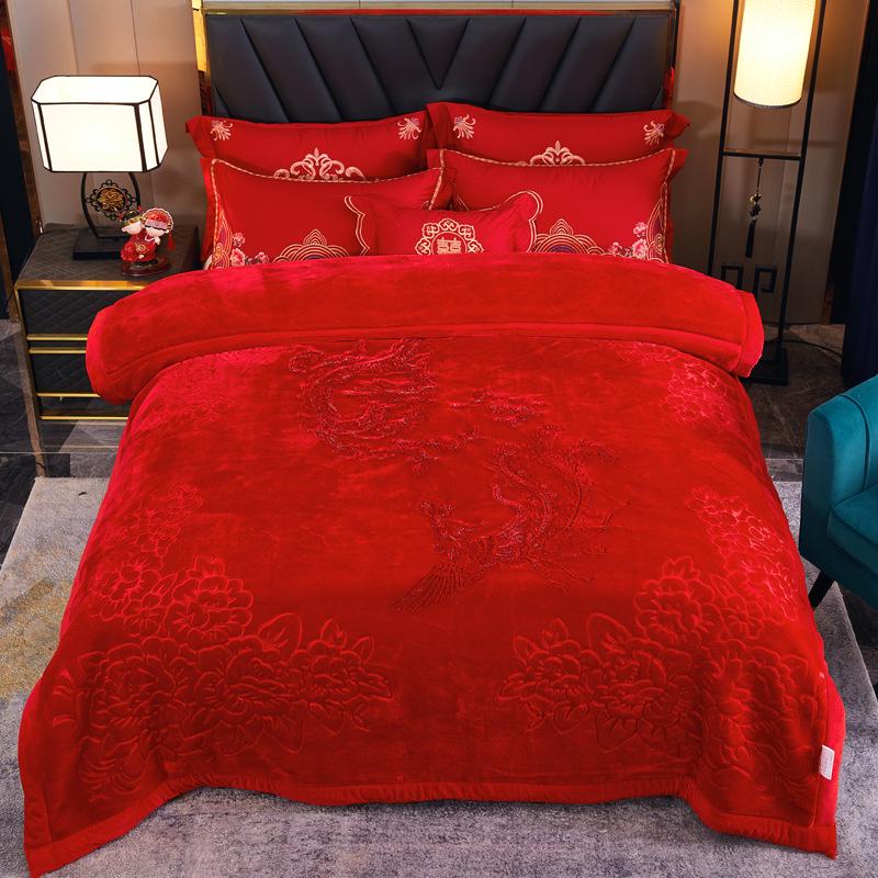 Winter Thickened Raschel Wedding Blanket – Double Layer Quilt for Students & Couples