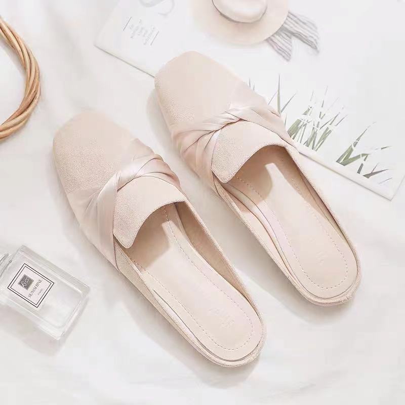 Geschlossene Zehenhalbhausschuhe Damen Outdoor-Hausschuhe Neue absatzfreie Halbhausschuhe Schuhe Slipper Muller Sandalen