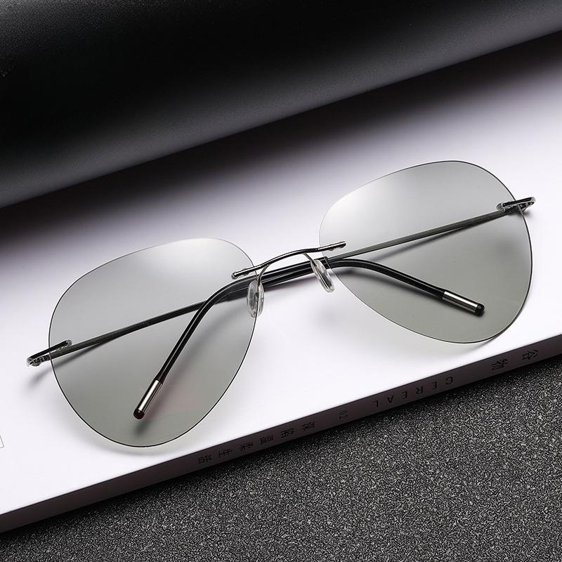 Metal Titanium Light Rimless Color Changing Sunglasses for Men Driving Day Night Glasses New gafas de sol hombre