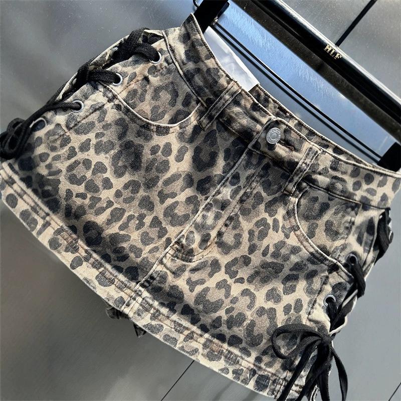 Niche Design Sense Straps Spice Girl Hip Skirt Women's Autumn American Retro High Street Leopard Print Denim Skirt Tide