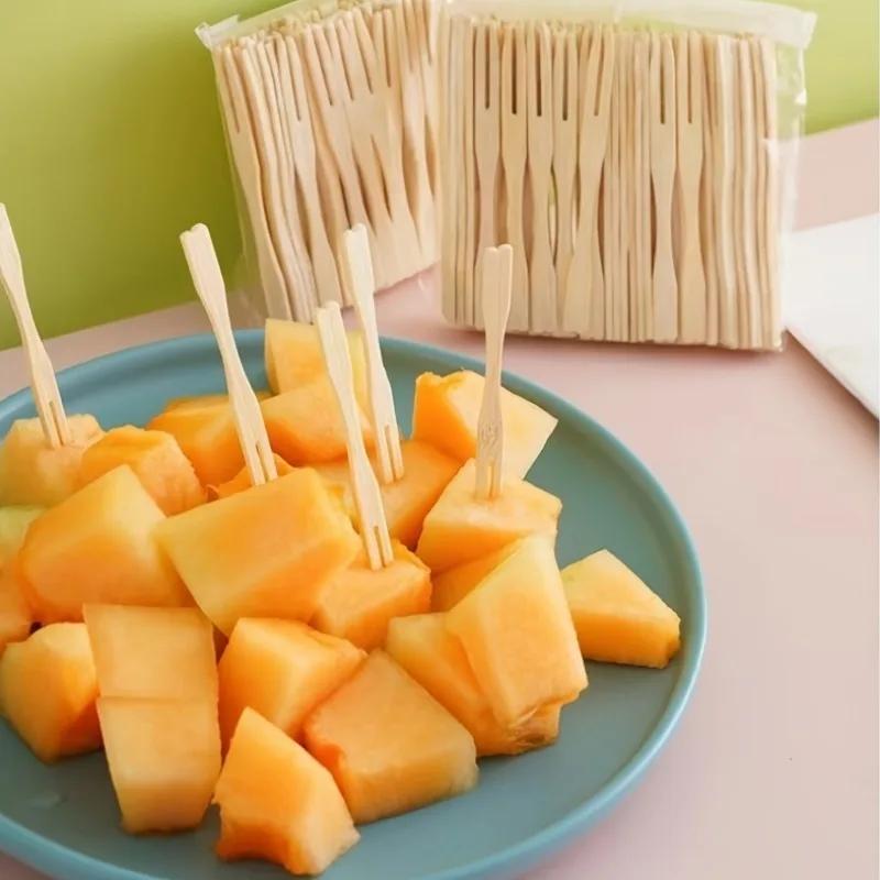 100PCS/Bag Disposable Wooden Fruit Forks Dessert Cakes Fruit Appetizers Household Wedding Party Restaurant Tableware