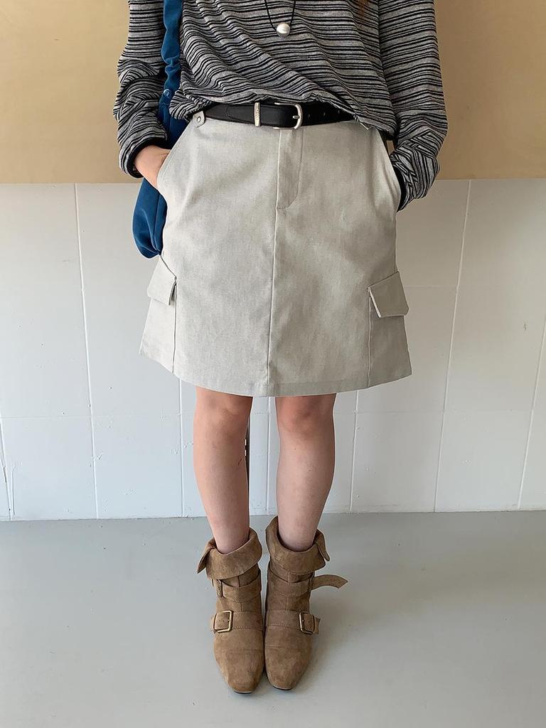 Sunai Damen High-Waist A-Linie Schlankmachender Weißer Cargo Minirock, Kollektion 2026