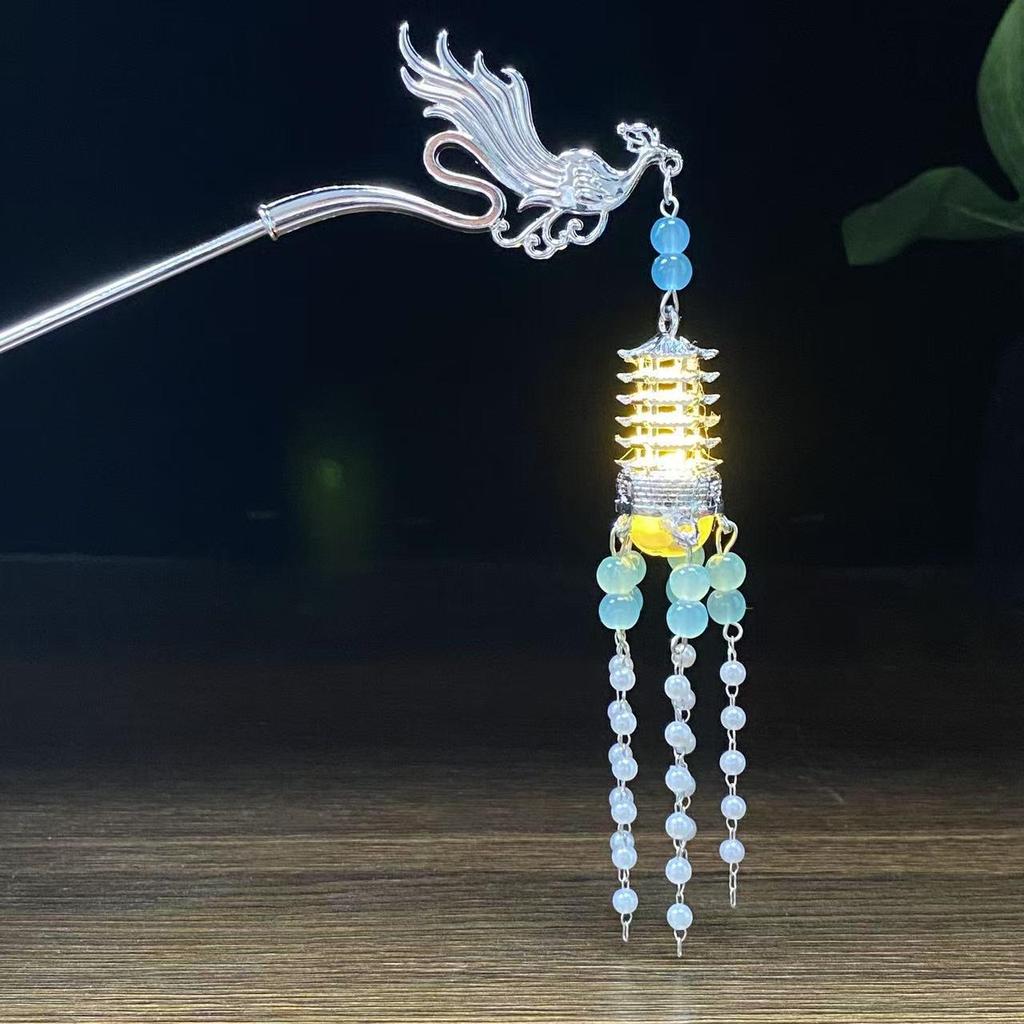 Ancient Style Luminous Hairpin: High-End Alloy Lantern Design for Hanfu Skirts