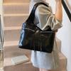 Niche Retro Large-capacity Bag Women's New High-end Texture Shoulder Underarm Bag Commuter Tote Bag