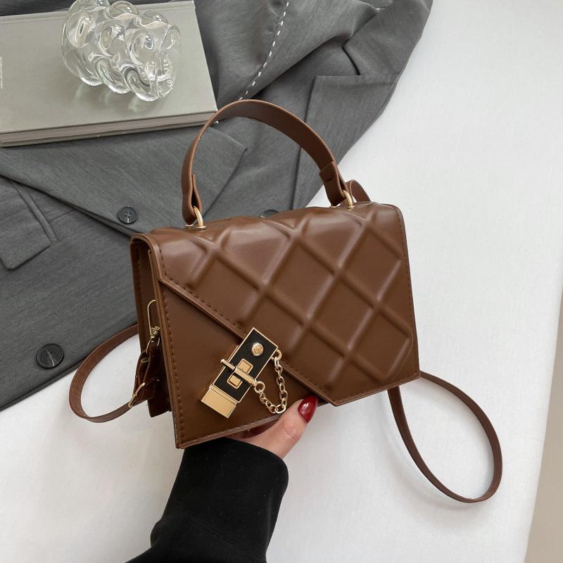 Bolsa pequena de corrente de diamante coreana nova 2025 de alto valor com textura fashion bolsa de ombro transversal bolsa quadrada pequena casual