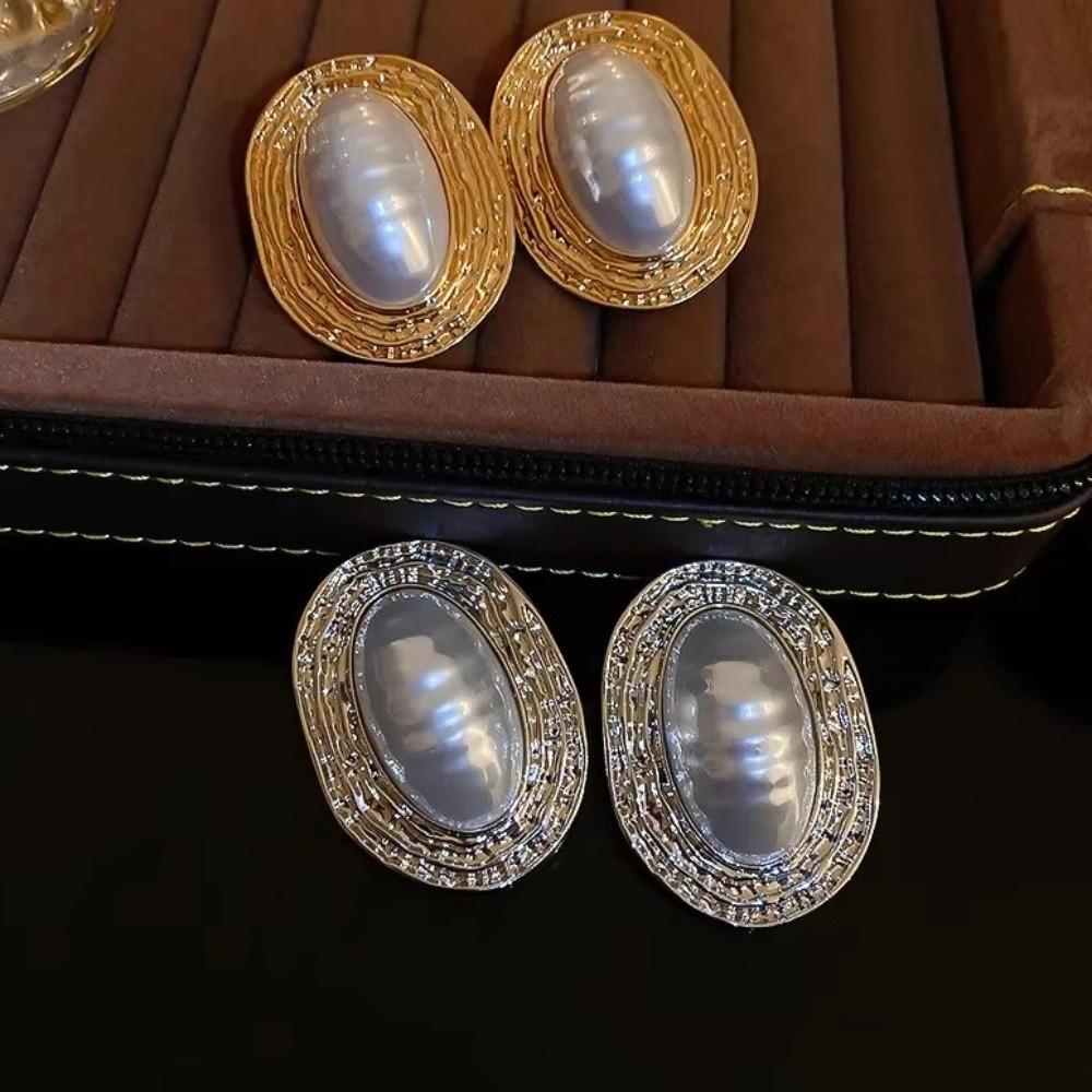 Imitation Oval Metal Pearl Earrings Vintage Geometric Exaggerated Earrings  Party Accessories