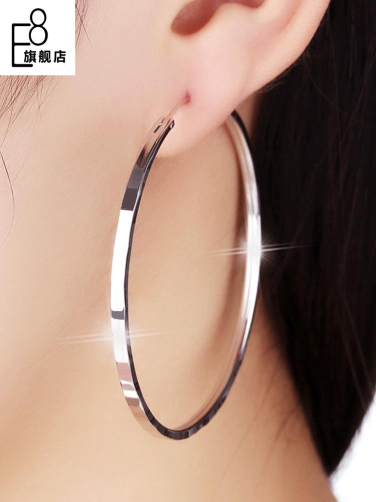 

Internet Hot Big Hoop Earrings Female Silver Needle Exaggerated Ear Ring Japanese and Korean Simple Temperament Big round Ring Earrings Ear Earrings 3.5cm