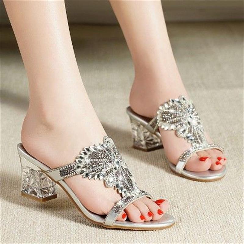 

2024 Новые женские туфли на высоком каблуке с кристаллами, повседневные шлепанцы с открытым носком, модные туфли-лодочки, удобные сандалии 34(Foot22cm) серебряный