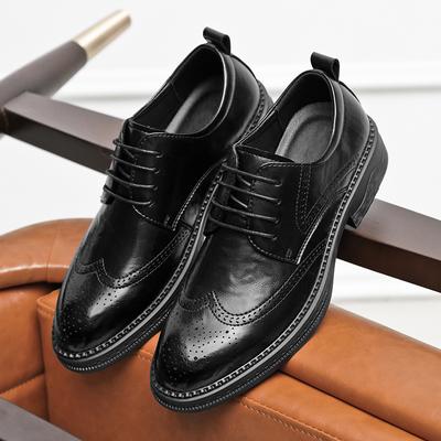 Klassisches Schwarz Brandneue Herren Modische Schnürer Business Lederschuhe Hochwertige Herren Block Spitz Geschnitzte Formelle Lederschuhe