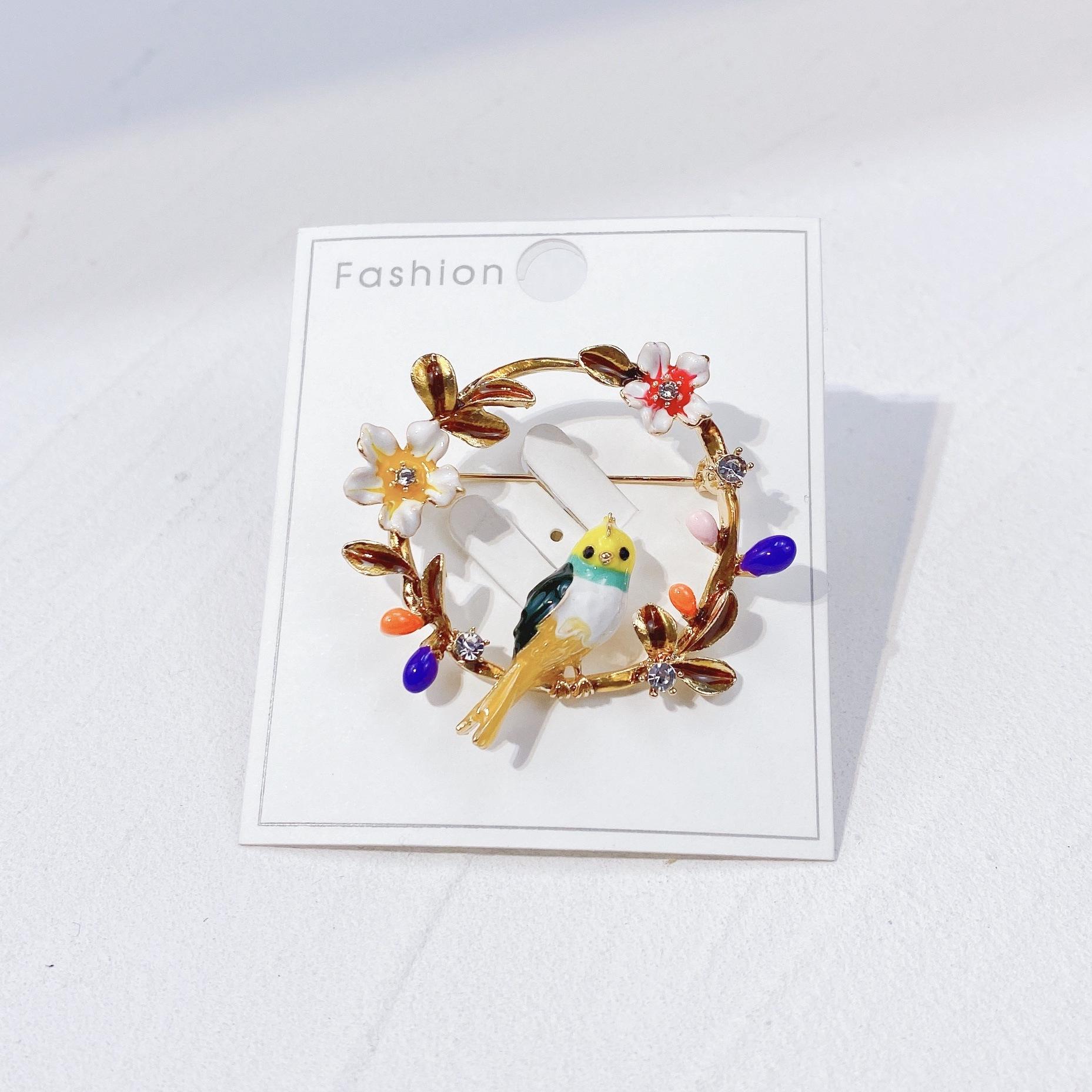 Птица Брошь (1шт) Винтажная сплавная ручная работа Цветок на грудь с заливкой эмалью белый
