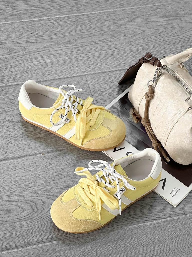 Leather German training shoes women's 2025 spring new flat-bottomed casual board shoes sports shoes versatile soft-soled comfortable little white sh