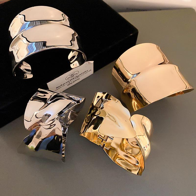 Damska Bransoletka Minimalistyczna Wysokiej Klasy Wklęsła Nieregularna: Europejska i Amerykańska Nisza Zimny Styl Bransoletka