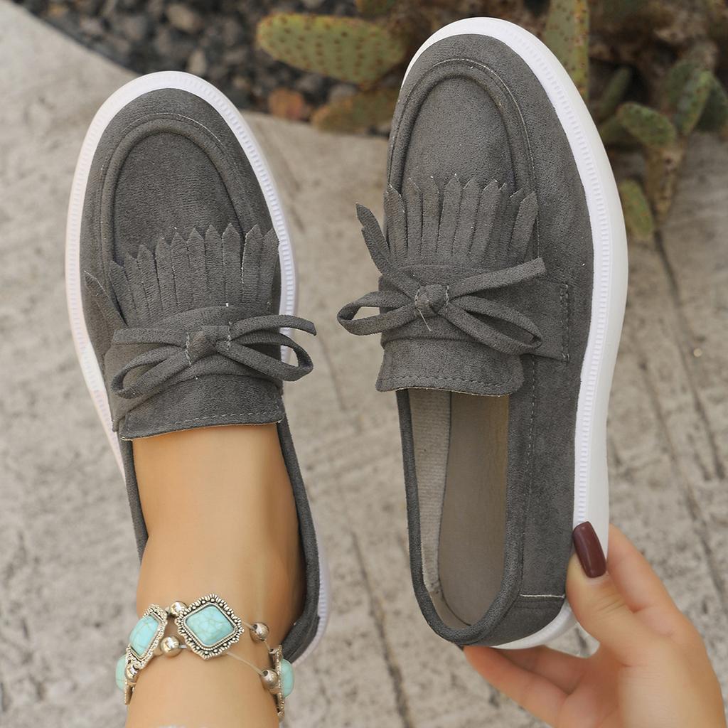 22 Spring New Plus-size Foot Fringe Decoration Casual Shoes