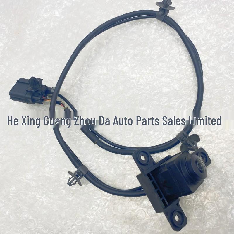 95780-D2000: Front Grille Auxiliary Camera for Genesis G90 (2017-2018)