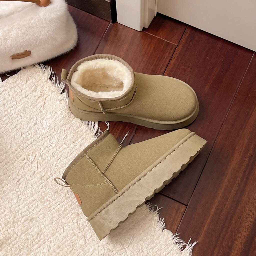 Thick-soled versatile snow boots women's winter new velvet thickened large cotton shoes warm and cold-resistant short boots