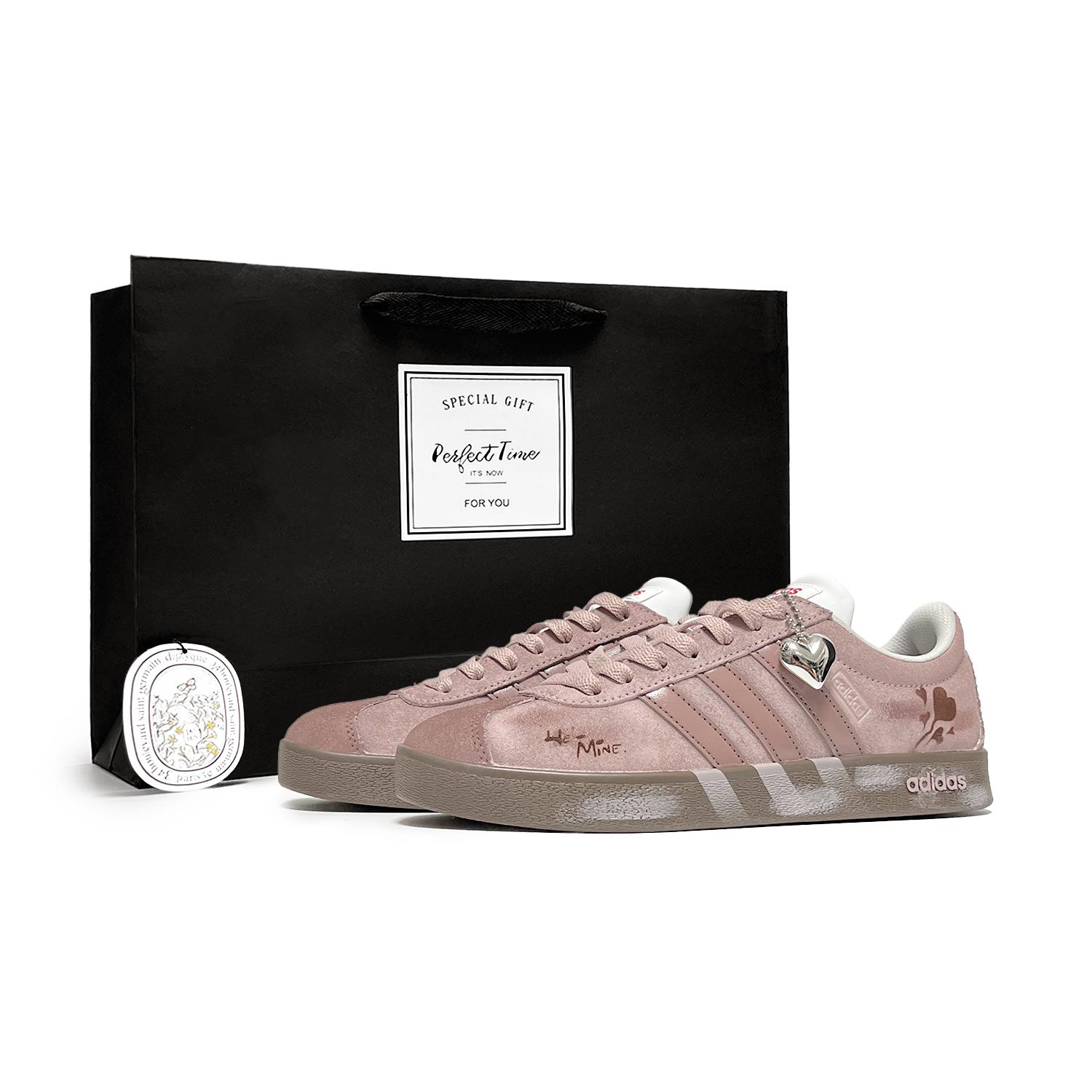 

Adidas VL COURT 2.0 Velvet Heart Whispers Cushioning, Wear Resistant Low top Skateboard Shoes Unisex Cherry Pink HQ1802(Team285-) 44⅔