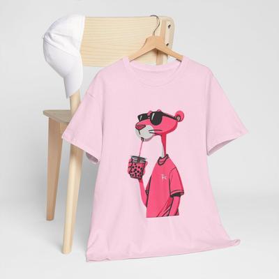Rosa Panther Boba Drink T-Shirt | Cartoon Tier Grafik T-Shirt