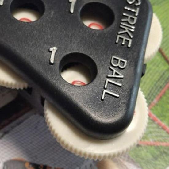 Referee Counter Press Strip Design Anti-slip Comfortable Grip Training Plastic 4 Wheel Umpire