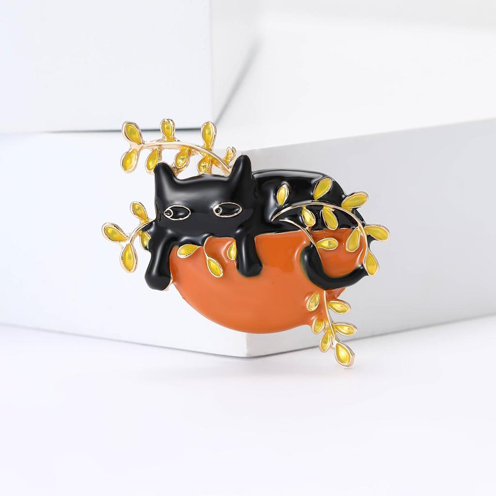 Fashion Enamel Kitten Brooches for Women Rhinestone Animal Pin Cat Lapel Pins Event Party Gifts Decoration Clothes Accessories