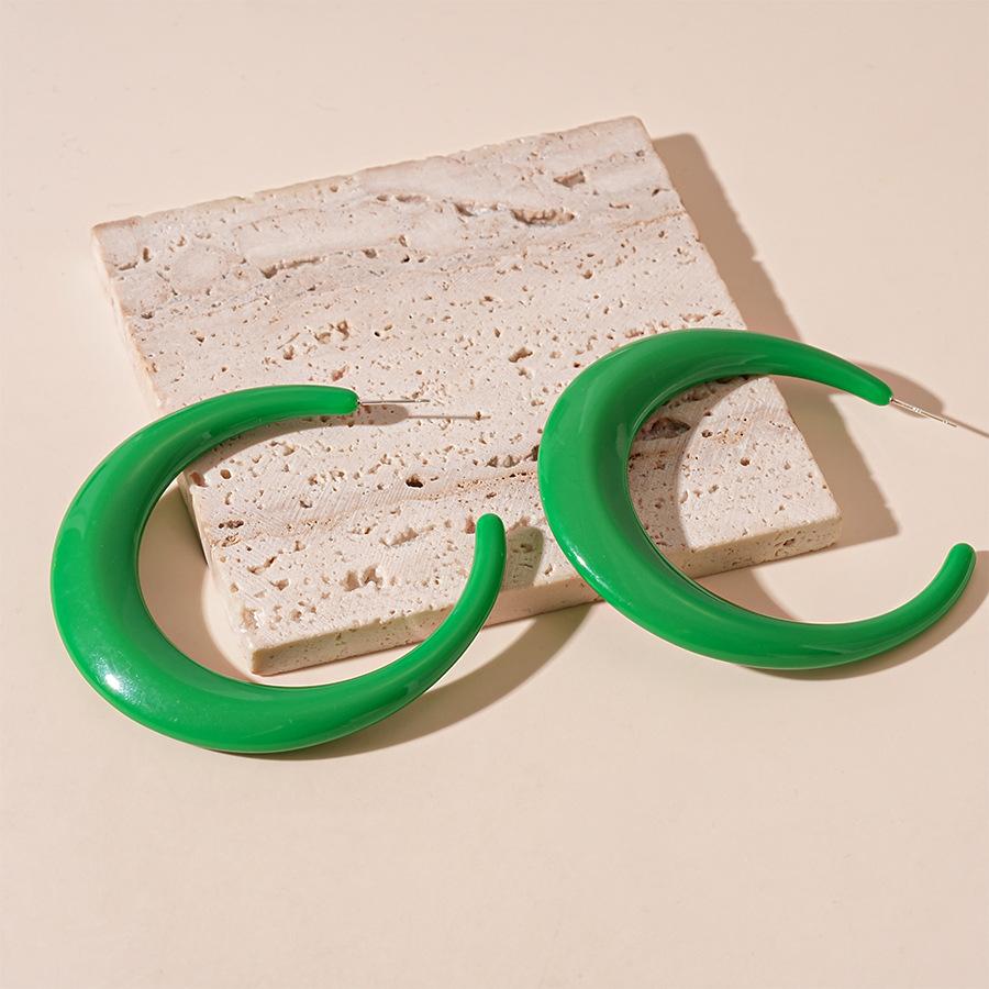 

European and American exaggerated acrylic large circle silver needle earrings personalized Internet celebrity advanced atmosphere geometric earrings