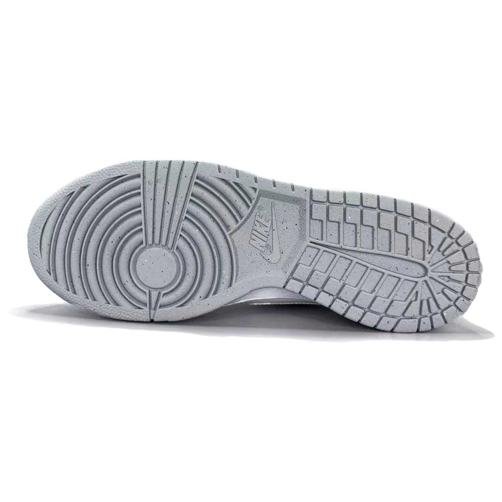 Nike Big Kung Fu Panda Leather Wear Resistant And Lightweight Low Top Skateboard Shoes Unisex Black White 355152-106()