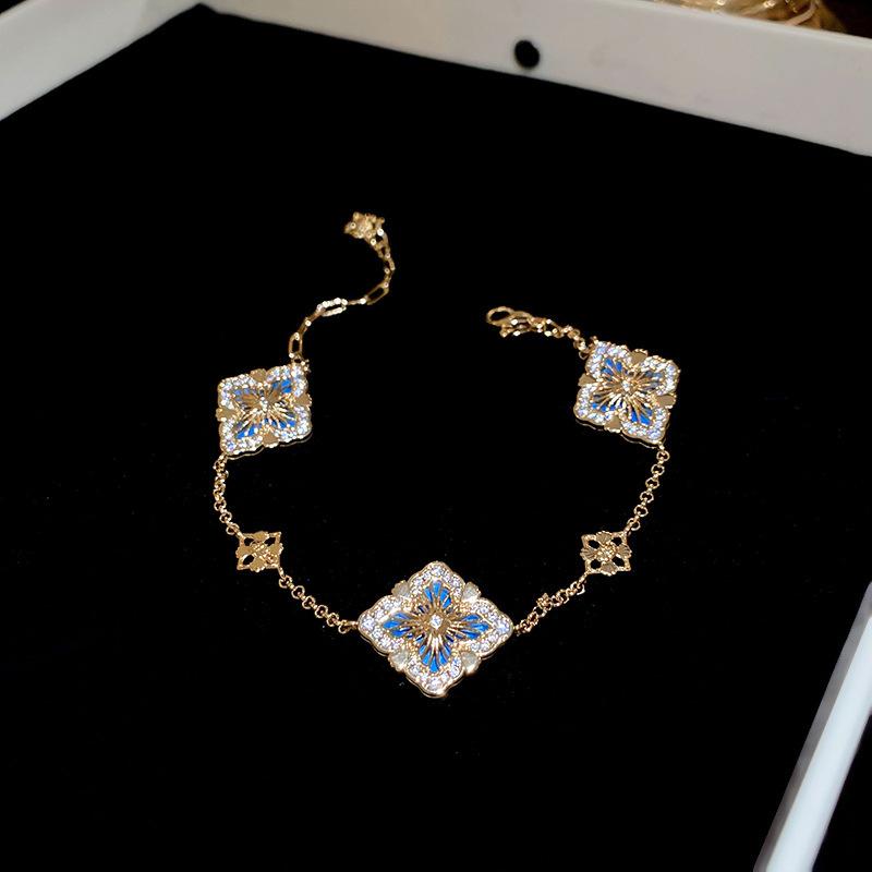Zircon Round Geometric Flower Bracelet Vintage Style Bracelet Light Luxury High-End Hand Jewelry For Women