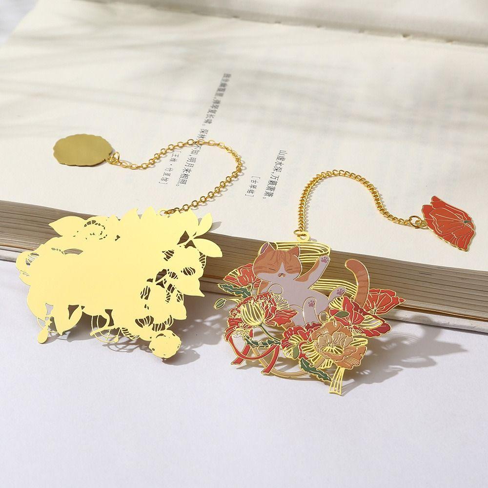 Metal Hollow Bookmark 3D Book Clip Retro Metal Bookmark  Student