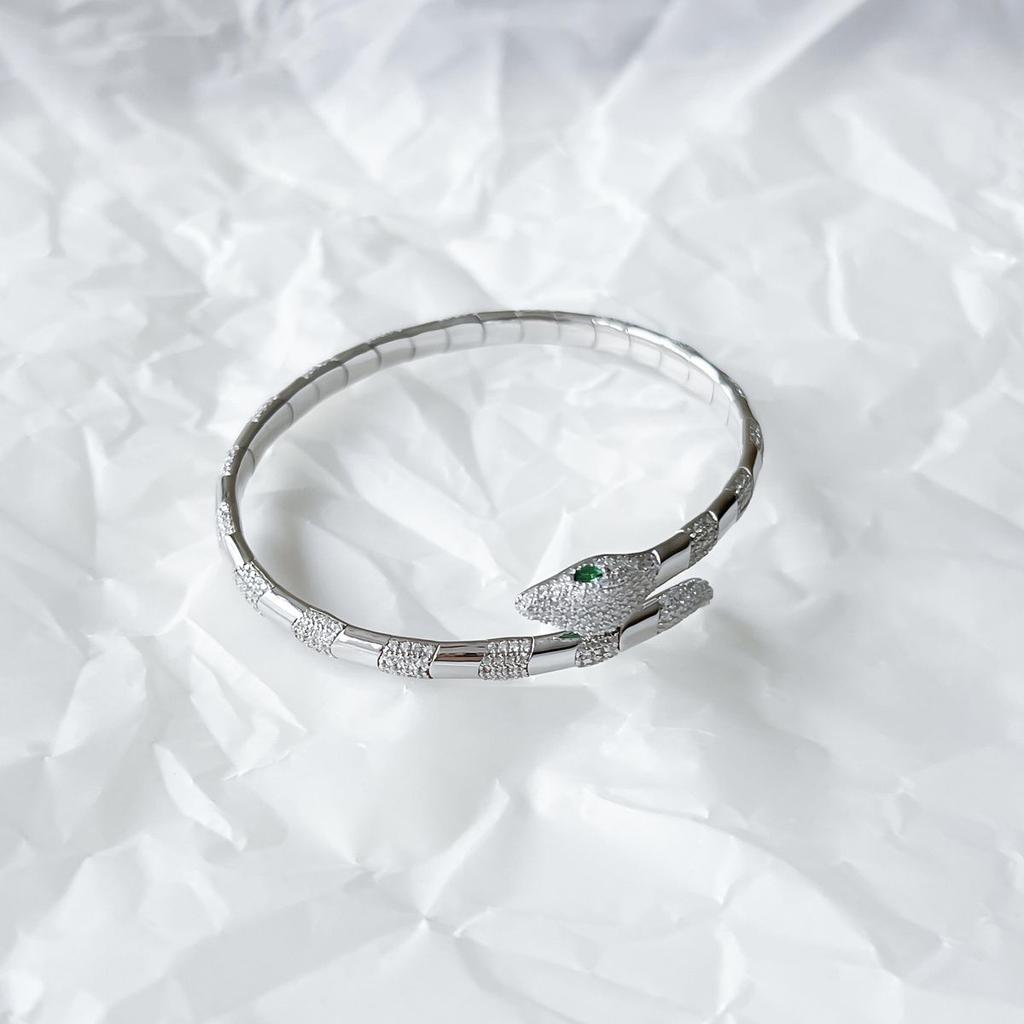 Srebrna bransoletka z cyrkoniami, waga produktu 17,83 g (2151203)