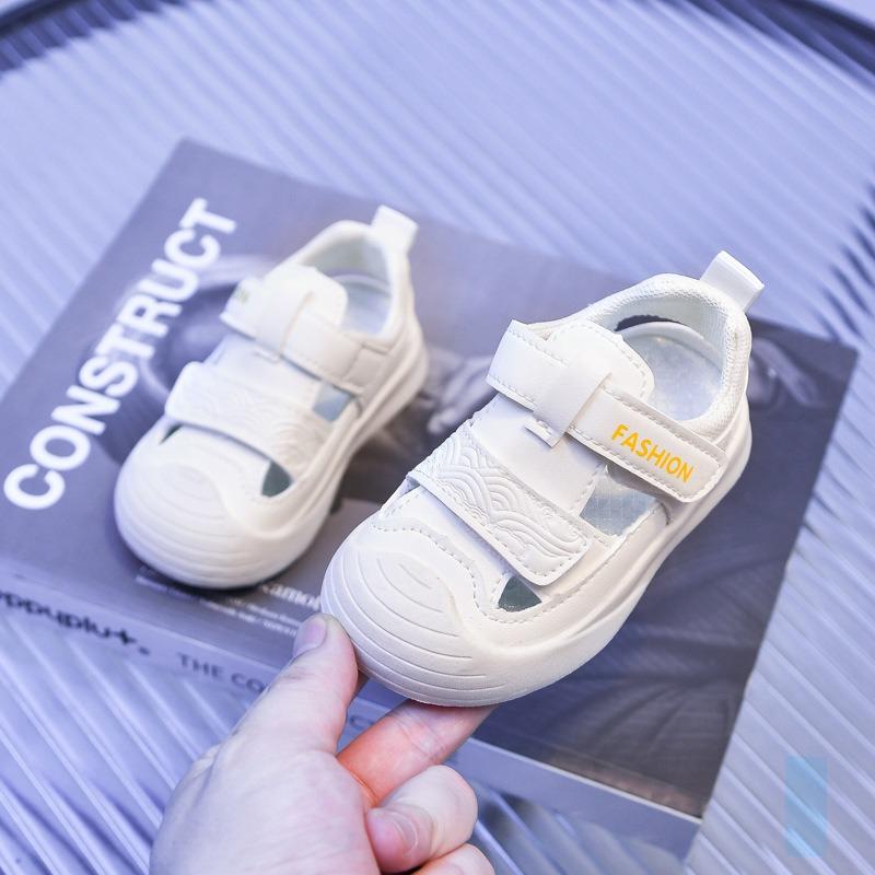 Girls Sandals New Summer Closed-Toe Kids Lightweight Sandals Breathable Soft Sole Sports Shoes