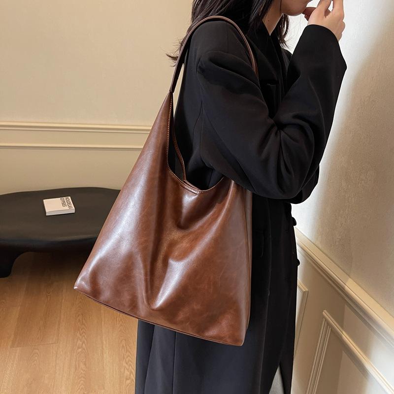 

Ретро сумка-тоут на плечо подмышку большой вместимости женская 2025 новая осенне-зимняя сумка для мамы сумка-тоут сумка для поездок коричневый