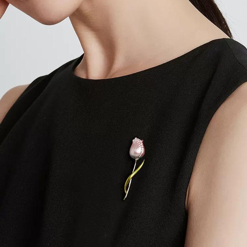 Japanische Exquisite Rosa Tulpe Brosche, Hochwertiges Temperament Anzug Corsage Accessoires, Elegante Dame Pin Schnalle Kragen Pin